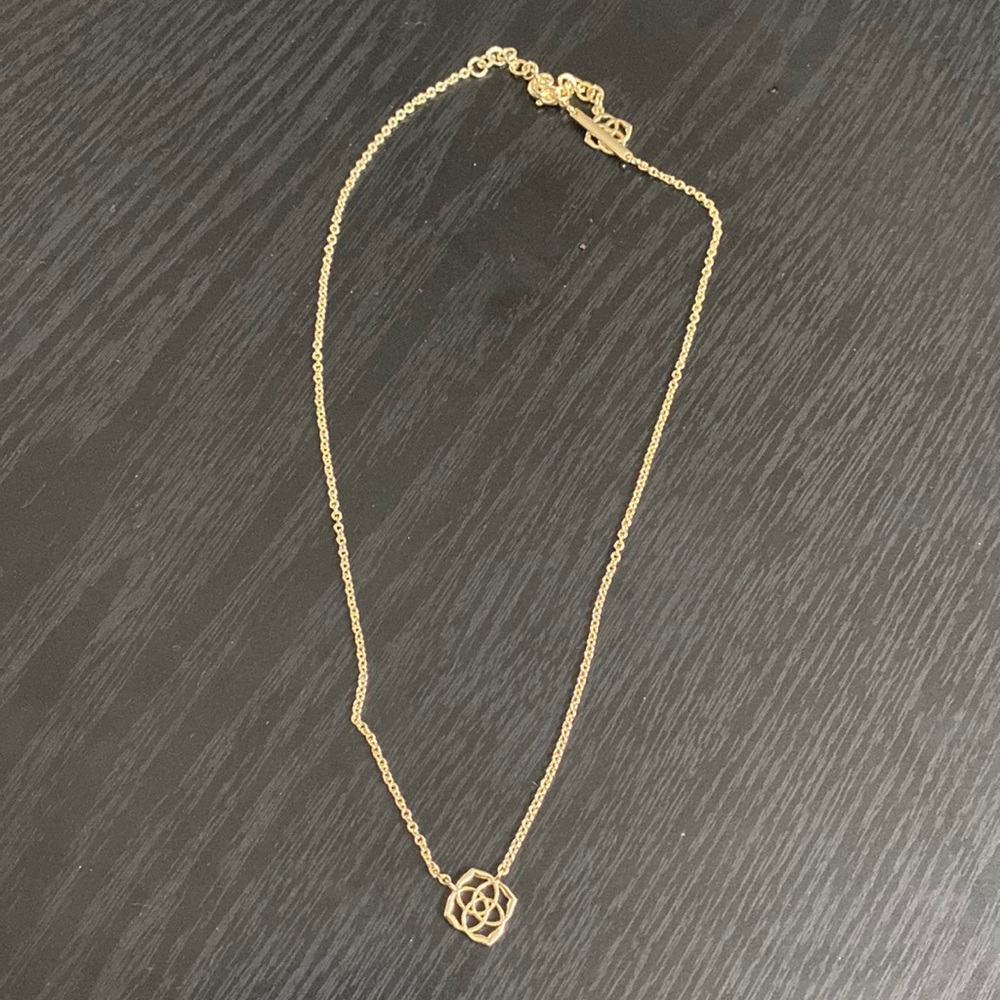Kendra Scott symbol necklace